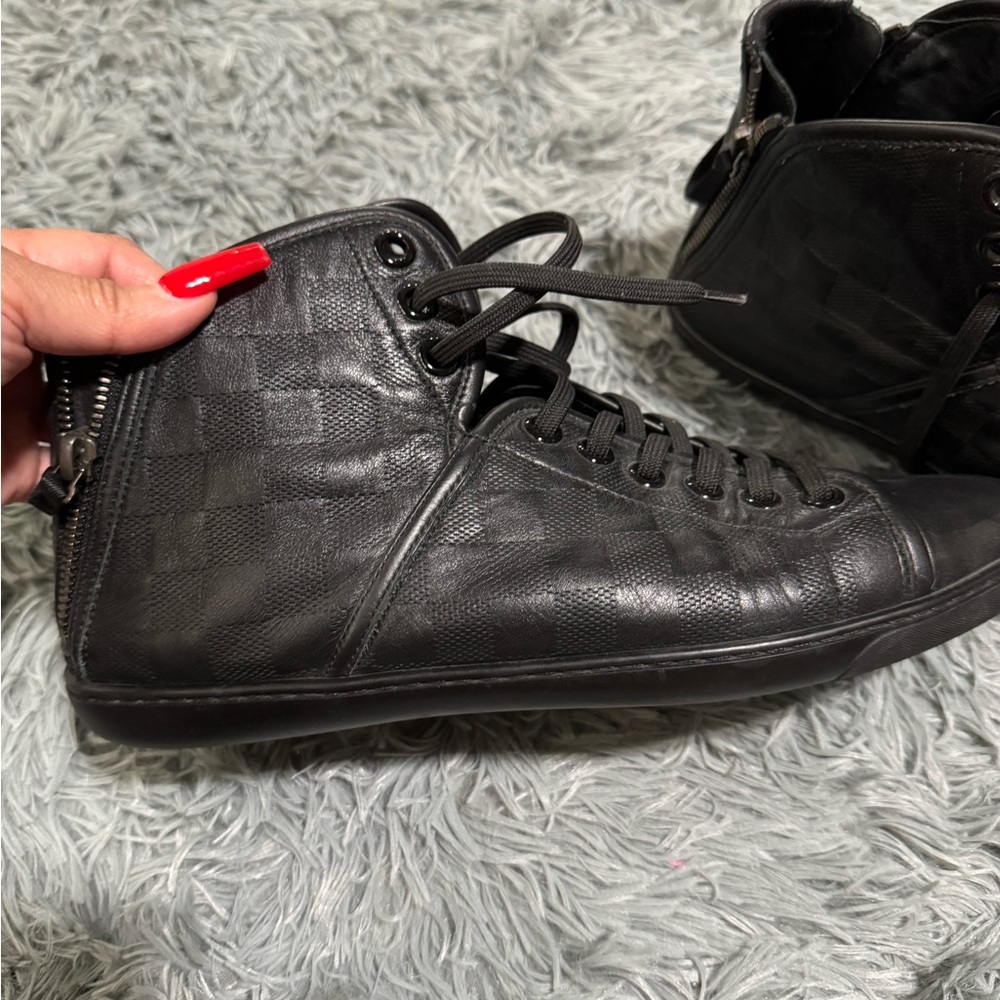 Louis Vuitton Mens Sneakers size 7 - Picture 2 of 5